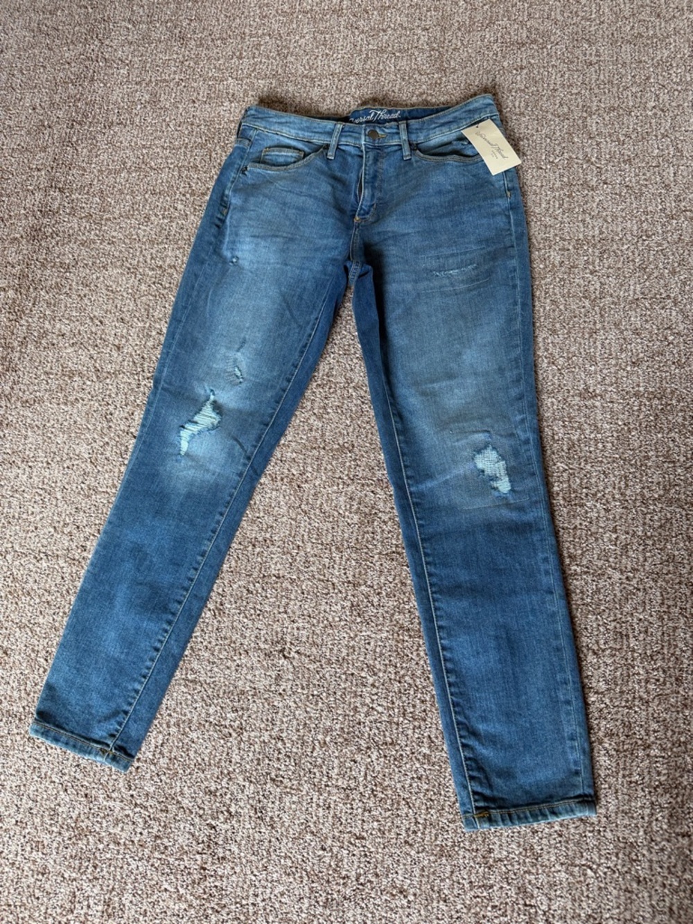 Universal Thread Women's Skinny Distressed Blue Jeans